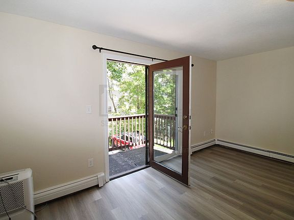 3rd image of 11 Hickey St APT 3