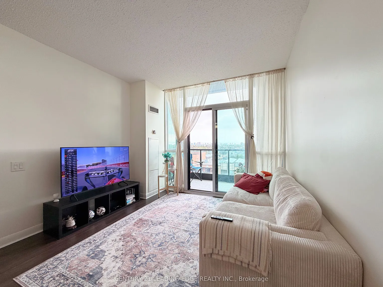 1 bed, $2,200 — Photo 2