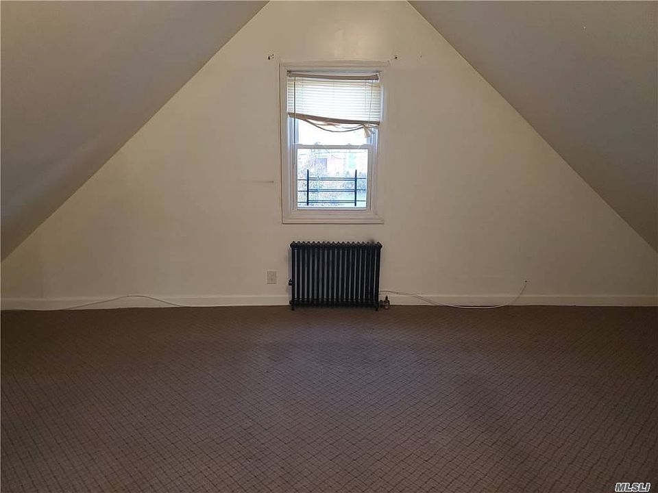 2nd image of 44 Ella St