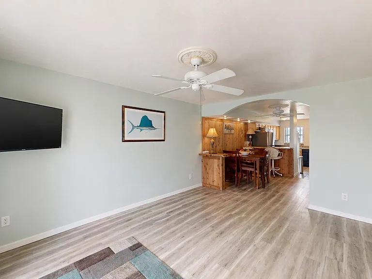 1300 Seaway Dr #D-13 — Photo 6