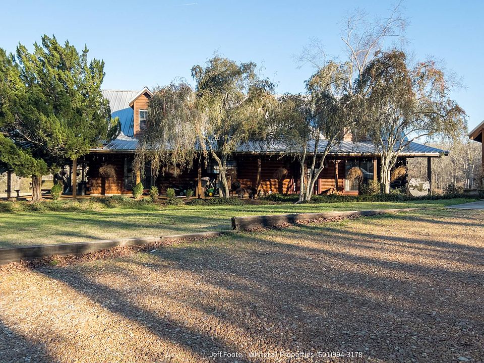 1st image of 1883 Carsley Rd