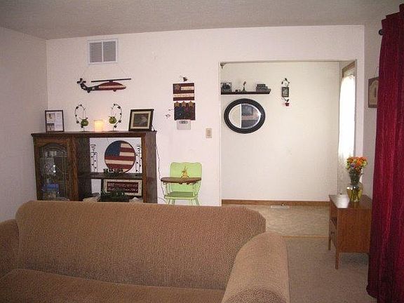 5th image of 212 Lakeview St