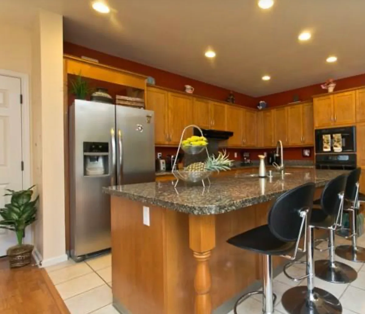 Building Photo - 520 Lunalilo Home Rd #243