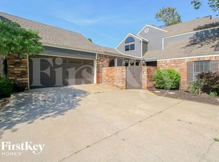 1008 Woodbury Dr, Edmond, OK 73034