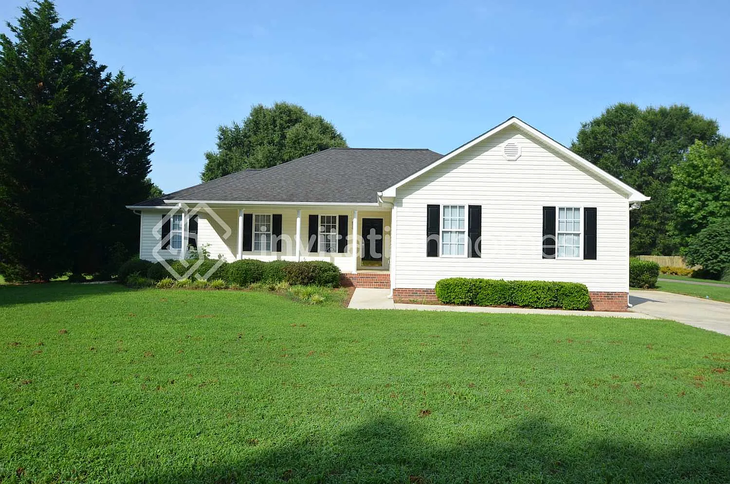 819 Self St Cherryville, NC 28021 — Photo 1
