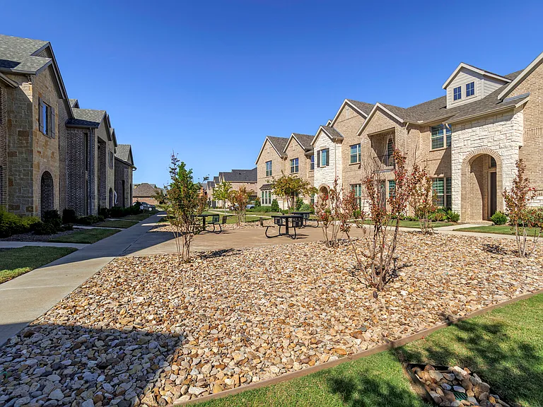 669 Vista Oaks Rd — Photo 32
