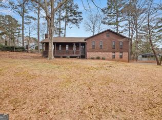 403 Pine Ridge Ct, Woodstock, GA 30188