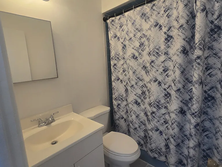 33 Bay Ter #1-A — Photo 13