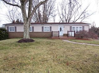 478 Cecil Henderson Rd, Cecil, PA 15321