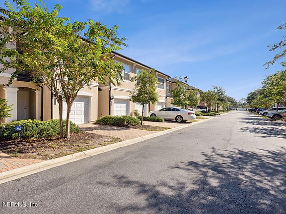 3rd image of 11312 ESTANCIA VILLA Circle #1003