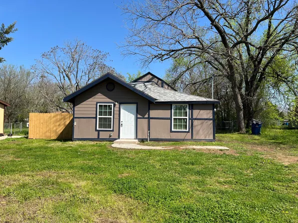 531 W Collins St, Denison, TX 75020