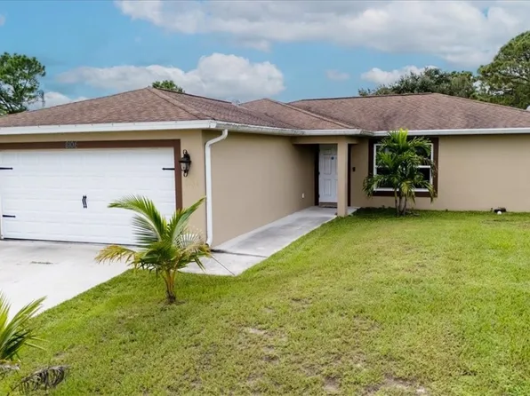 8104 N Salem Ct, Labelle, FL 33935