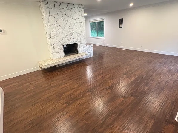 17242 24th Ave, Surrey, BC V3Z 9Z6