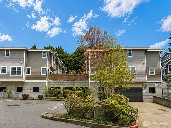 2nd image of 7322 Rainier Avenue S #502