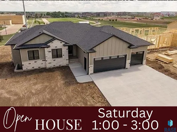 6505 Fieldview St, Sioux Falls, SD 57110