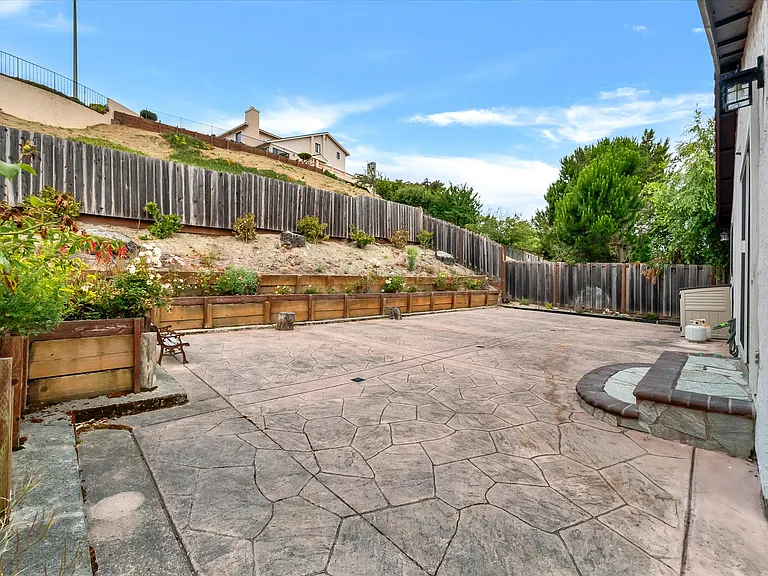 102 Valleyview Way — Photo 35