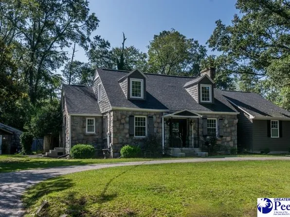 114 James St, Darlington, SC 29532