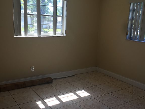 2nd image of 3075 SW 61st Ave
