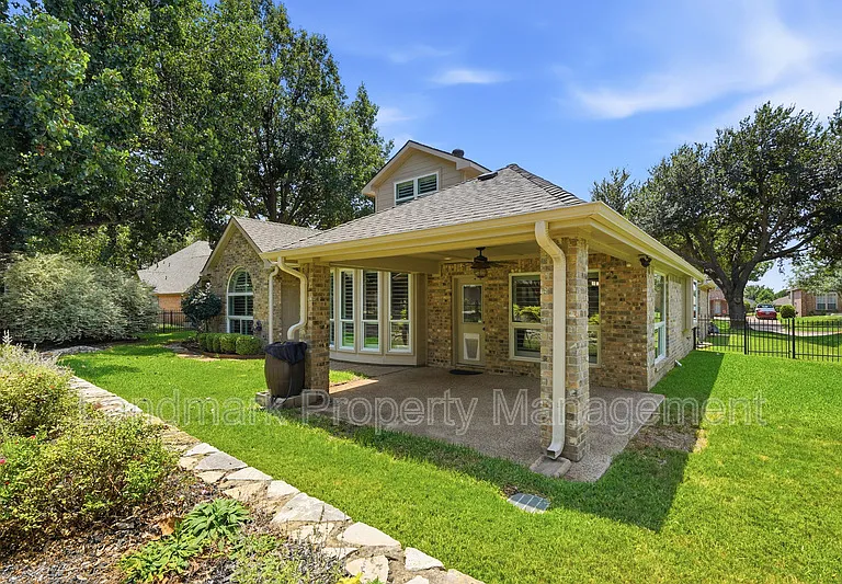 900 Muirfield Dr — Photo 24