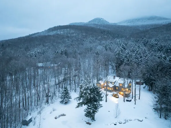 318 Upper Hollow Hill Road, Stowe, VT 05672