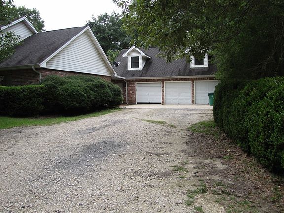 2nd image of 5382 Oakwood Dr