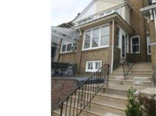 5435 Upland Way, Philadelphia, PA 19131
