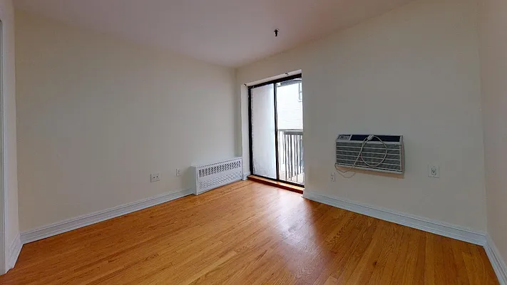 Rented by Bond New York | media 12