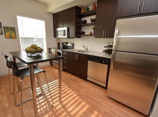3013 SE Hawthorne Blvd APT 108, Portland, OR 97214