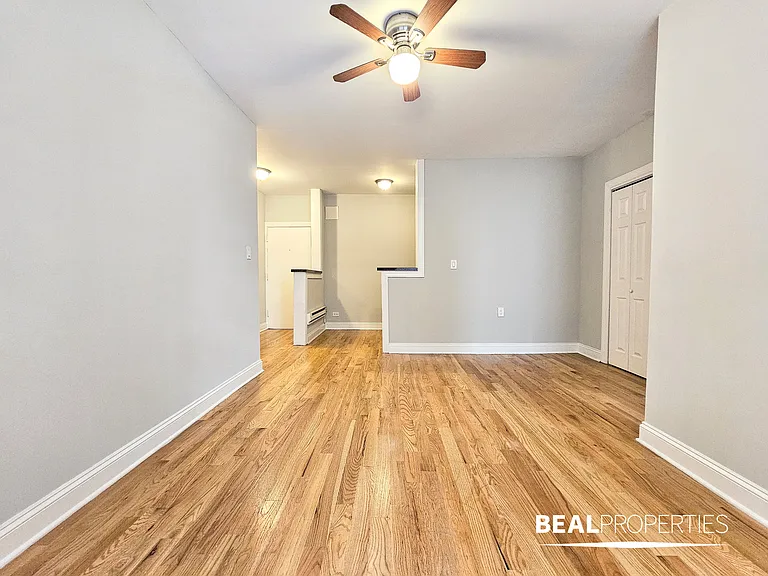 511 West Melrose — Photo 7