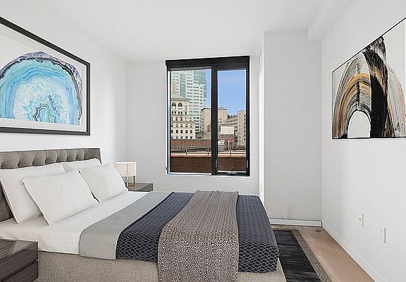5th image of 415 Red Hook Ln APT 14G