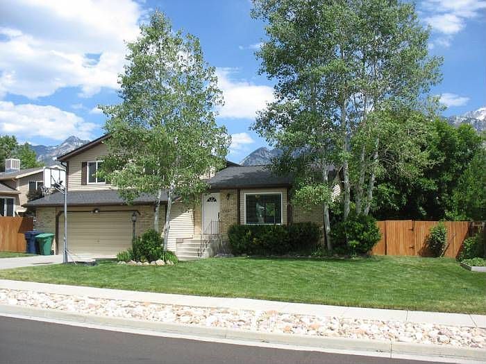 10167 S Countrywood Dr