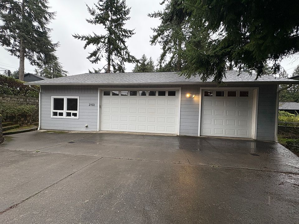 Front of shop and apartment