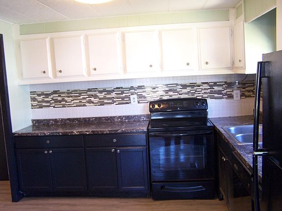 2nd image of 355 Saint Charles Ave Floor 355