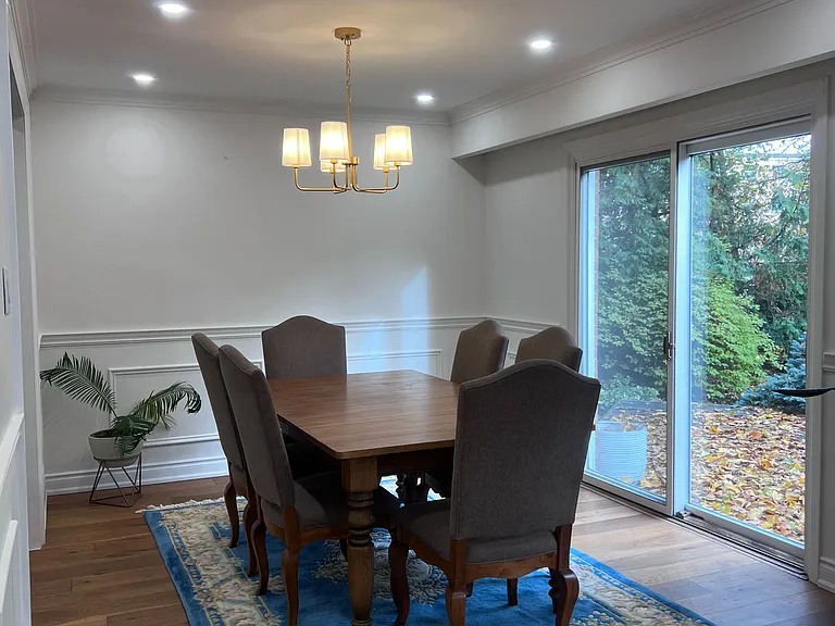 195 Upper Canada Dr — Photo 7