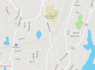 183 Rowayton Woods Dr, Norwalk, CT 06854