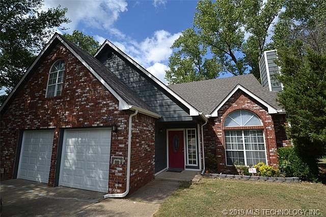 1st image of 24055 E King Ct
