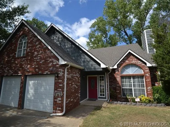 24055 E King Ct, Broken Arrow, OK 74014