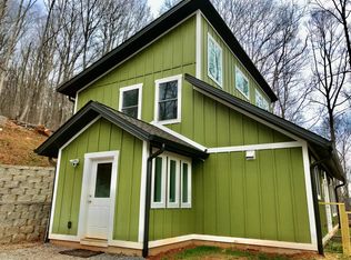 118 Sunview Ridge Dr, Swannanoa, NC 28778