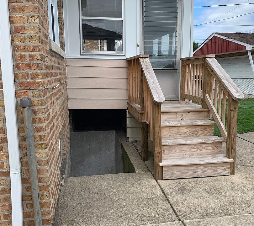 2nd image of 4935 N Nashville Ave