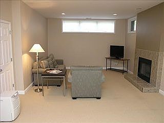 4th image of 4207 S Vincennes Ave #1N