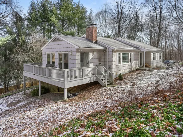 130 Rivergate Drive, Wilton, CT 06897