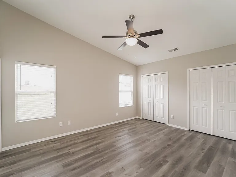 5221 Valcourt Rd — Photo 10