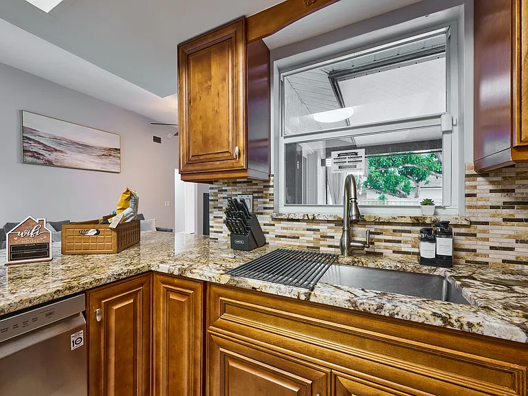 1267 Summerwood Cir — Photo 47