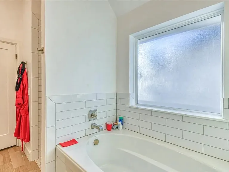 3313 Quidnet Rd — Photo 32