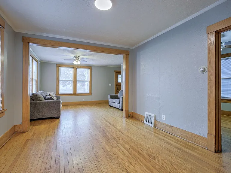 3310 Jackson St — Photo 12