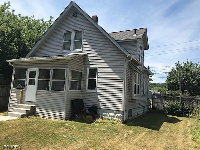 2nd image of 2365 East Ave