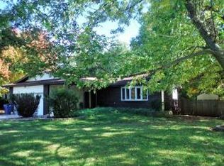 836 E Redwood St, Springfield, MO 65807