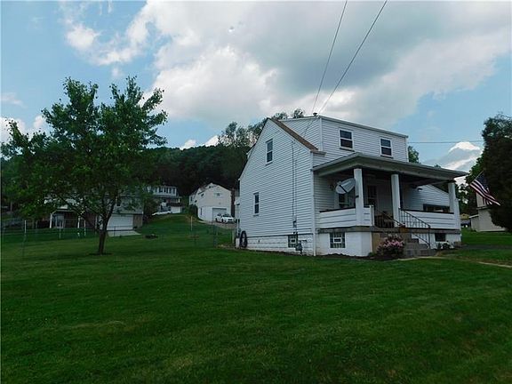 2nd image of 815 Blair St