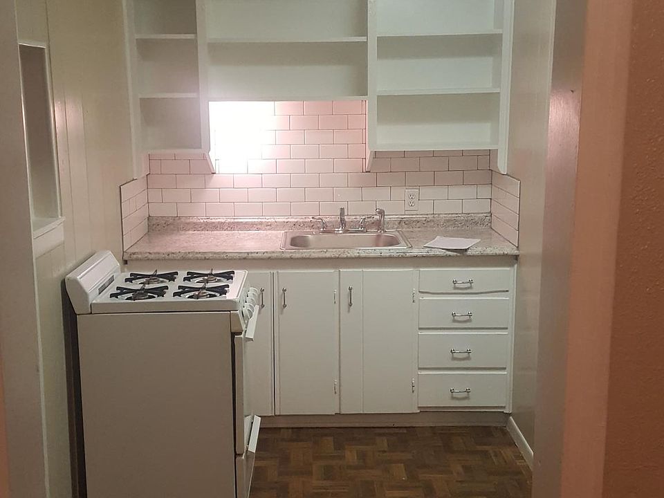 1st image of 1007 Avenue A APT 2