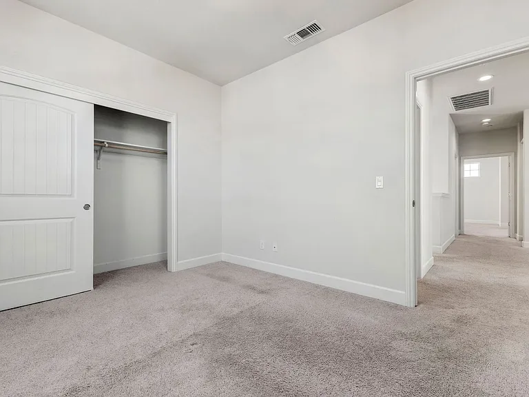 19218 Coliseum Ln — Photo 20